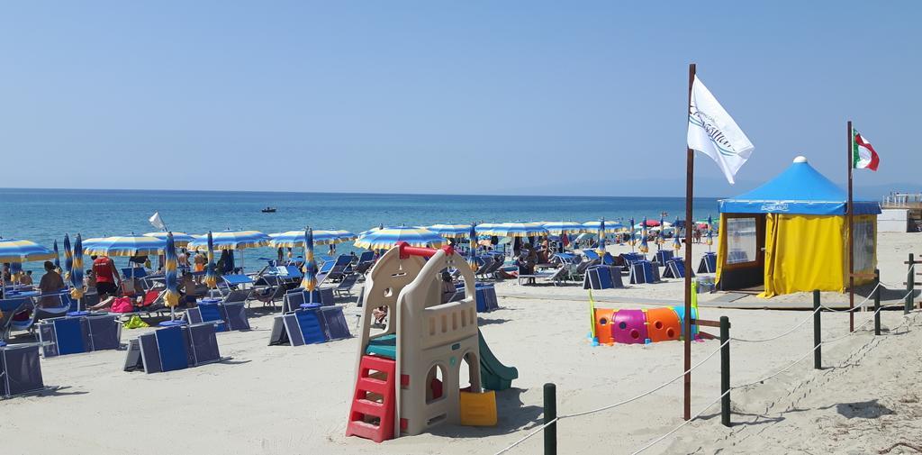 Villaggio Camping Lungomare Cropani Ngoại thất bức ảnh