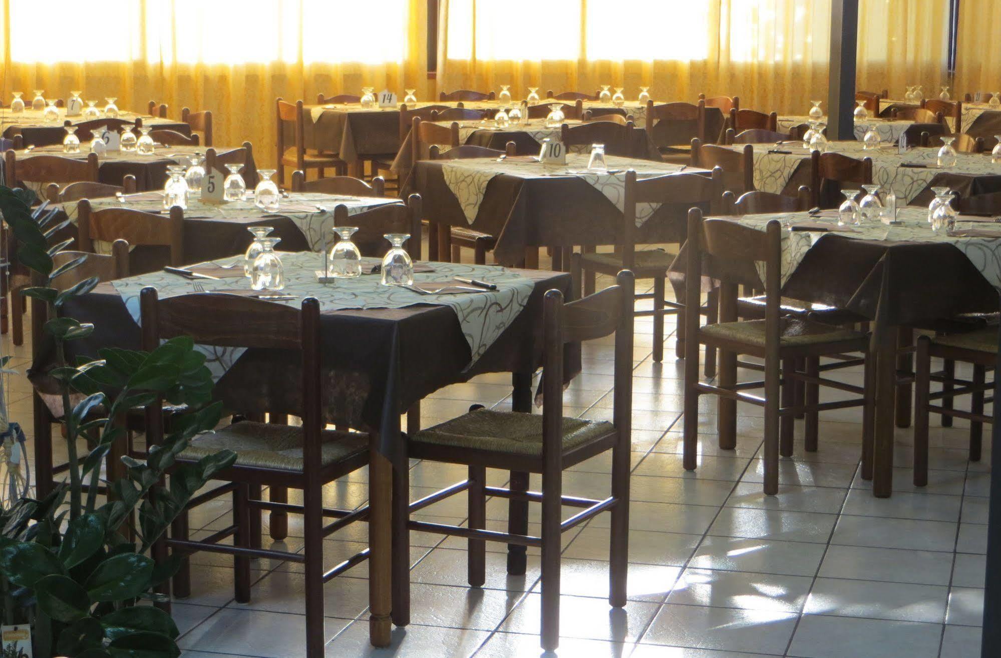 Villaggio Camping Lungomare Cropani Ngoại thất bức ảnh