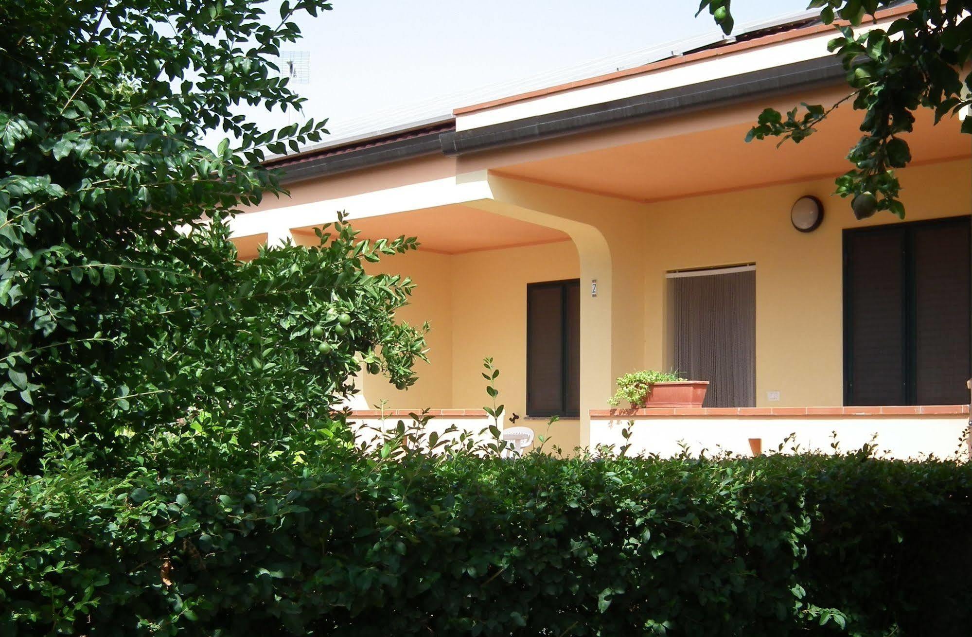 Villaggio Camping Lungomare Cropani Ngoại thất bức ảnh