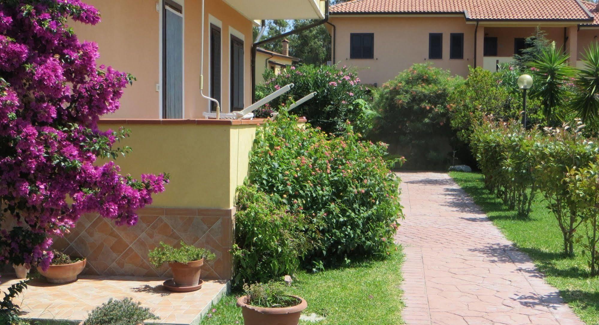 Villaggio Camping Lungomare Cropani Ngoại thất bức ảnh